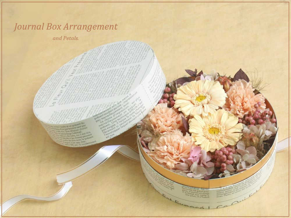 送料無料》くすみオレンジのボックスアレンジメント　リングピローにもなるアレンジメント　A019