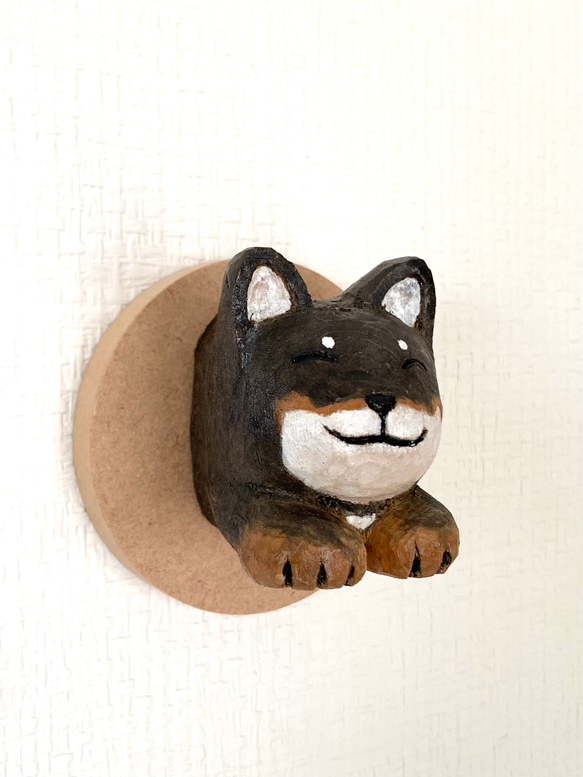 動物フック＊柴犬　黒柴　壁掛け　ハンガー　手彫り　彫刻 3枚目の画像