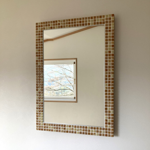 モザイクタイルの壁掛けミラー オレンジ　L 