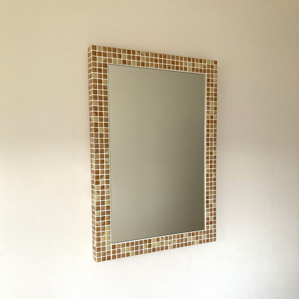 モザイクタイルの壁掛けミラー オレンジ　L 