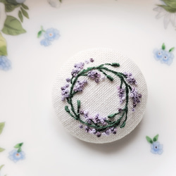 (週末のみSale)立体刺繍 リースブローチ 01e9fafa552a7d6589f9dc9bb30002