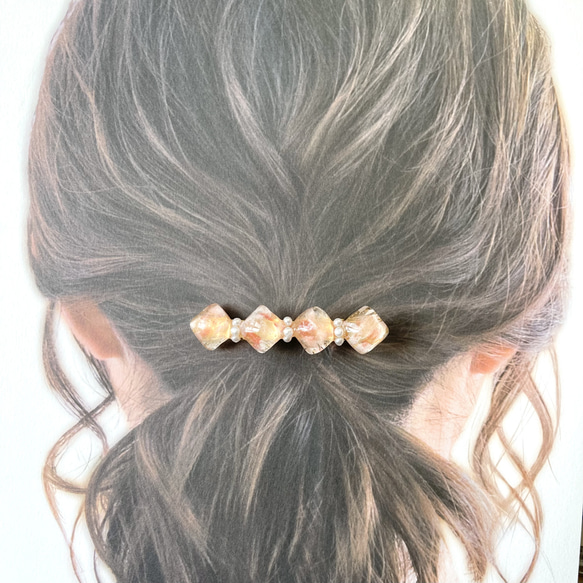 ペールピンクのヘアクリップ 2枚目の画像