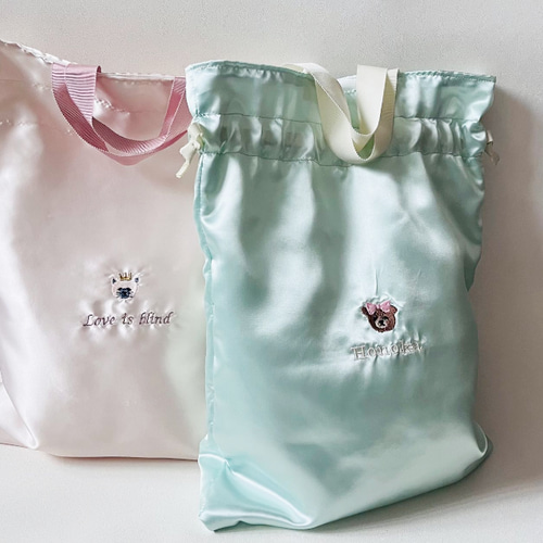 専用ページ【名入れ刺繍可】刺繍ヌビの保冷巾着　コップ袋　マザーズバッグ 専用ページ【名入れ刺繍可】刺繍ヌビの保冷巾着 コップ袋