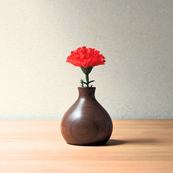 母の日ギフト 木の花瓶 一輪挿し・試験管付きで生花もOK・ころんと丸い