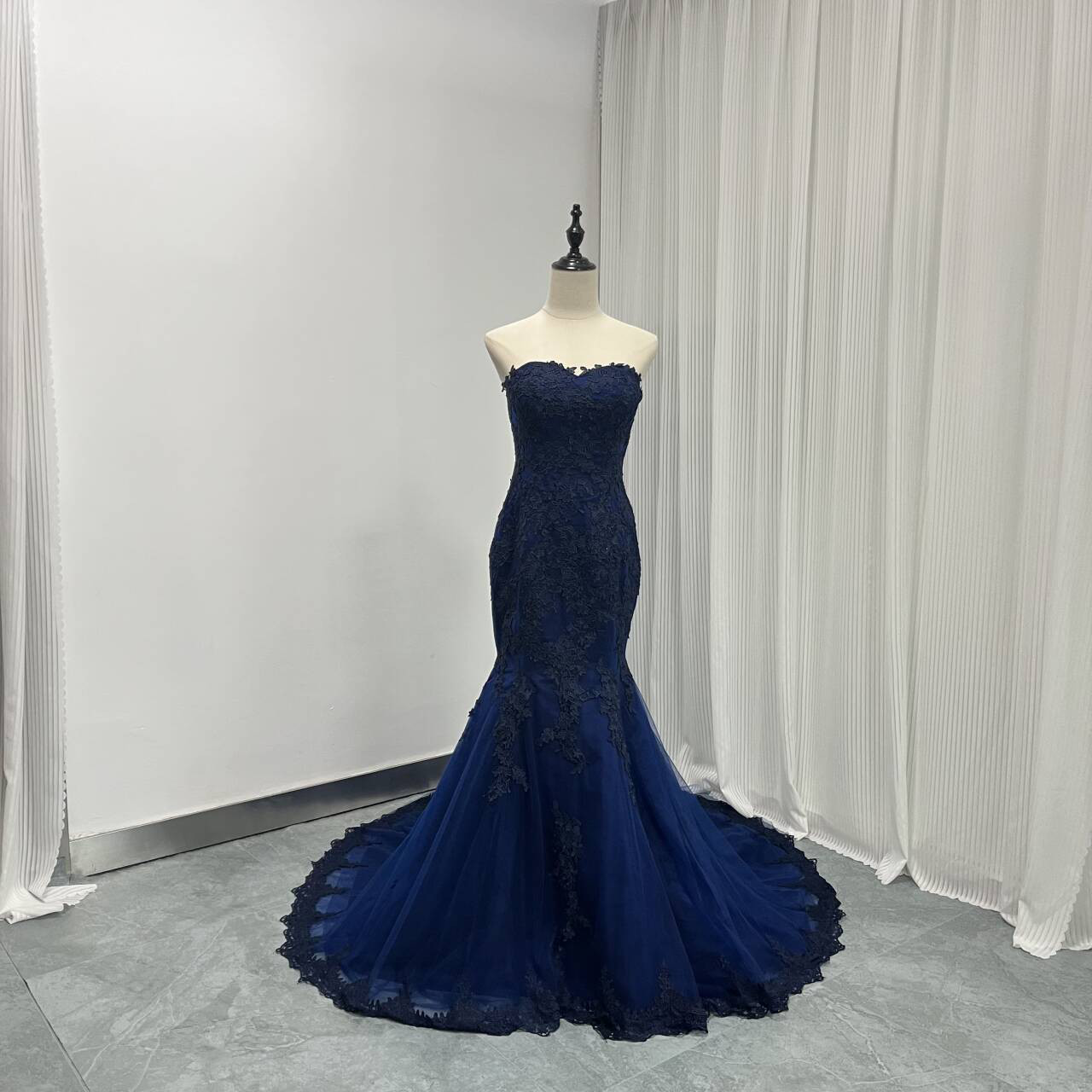 送料無料！高品質！カラードレス 3D立体レース刺繍 ネイビー マーメイドライン 挙式結婚式/披露宴 二次会