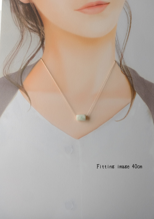 56【翡翠】【天然石】ジェダイトひすい 14kgf  肌にやさしい絹糸のネックレス 2枚目の画像