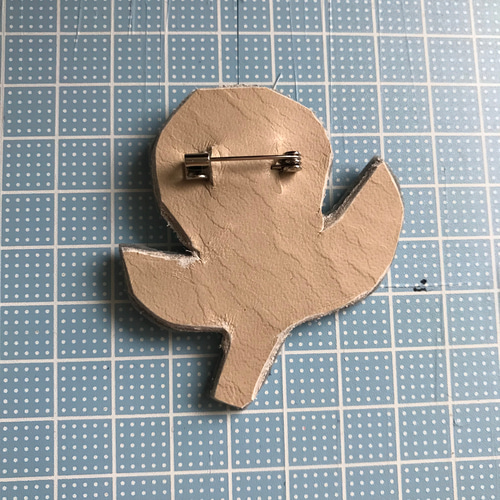 ミナペルホネン　お花のブローチ 再販＊おはなのブローチ〇ミナペルホネン ブローチ chaki 通販