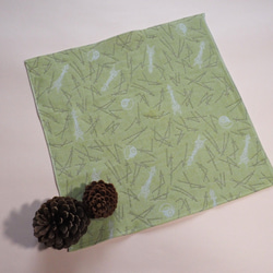 ＯＳＡＫＡＣＯＣＯＮ　３重ガーゼハンカチ　松葉散らし　サイズ34ｃｍ角　綿100％　大阪泉州製 1枚目の画像