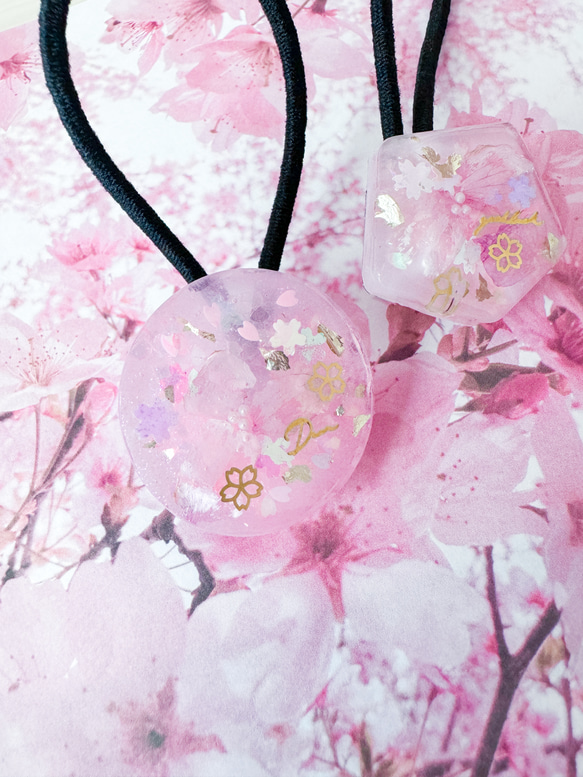 桜のドライフラワーヘアゴム 2枚目の画像