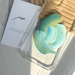 skyblue × lightgreen  ニュアンス スマホケース【iphone/アクリル絵の具】 4枚目の画像