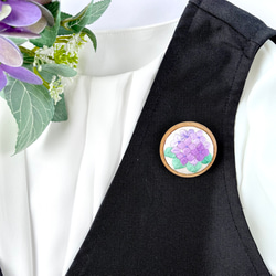 雨音の彩り　紫陽花の刺繍ブローチ 4枚目の画像