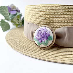 雨音の彩り　紫陽花の刺繍ブローチ 5枚目の画像