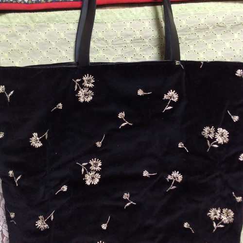 花柄刺繍トートバッグ トートバッグ とちおとめ 通販 17515414