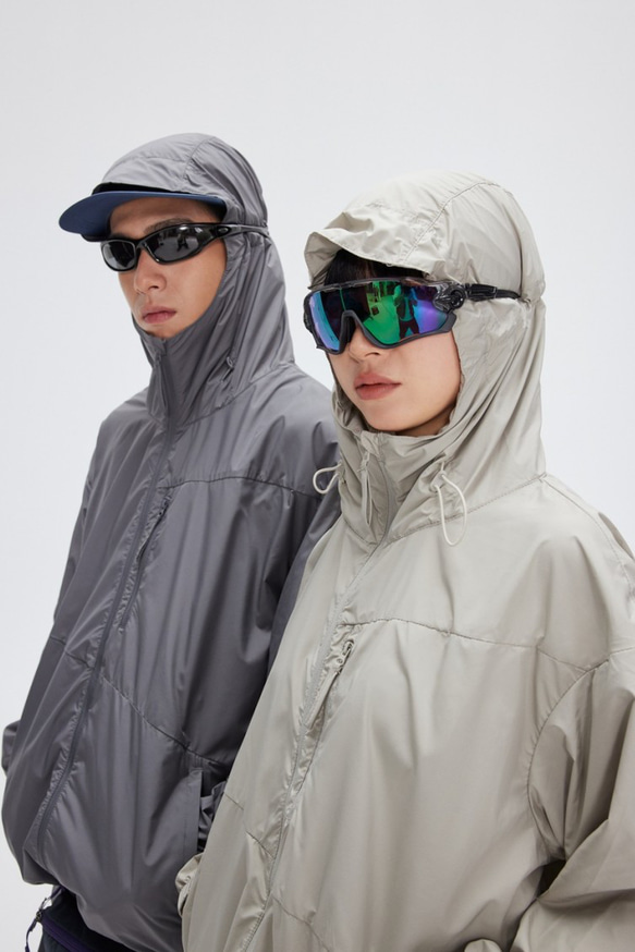夏の日焼け止めの男女防水通気性戸外の薄手コートのパーカー W327 7枚目の画像