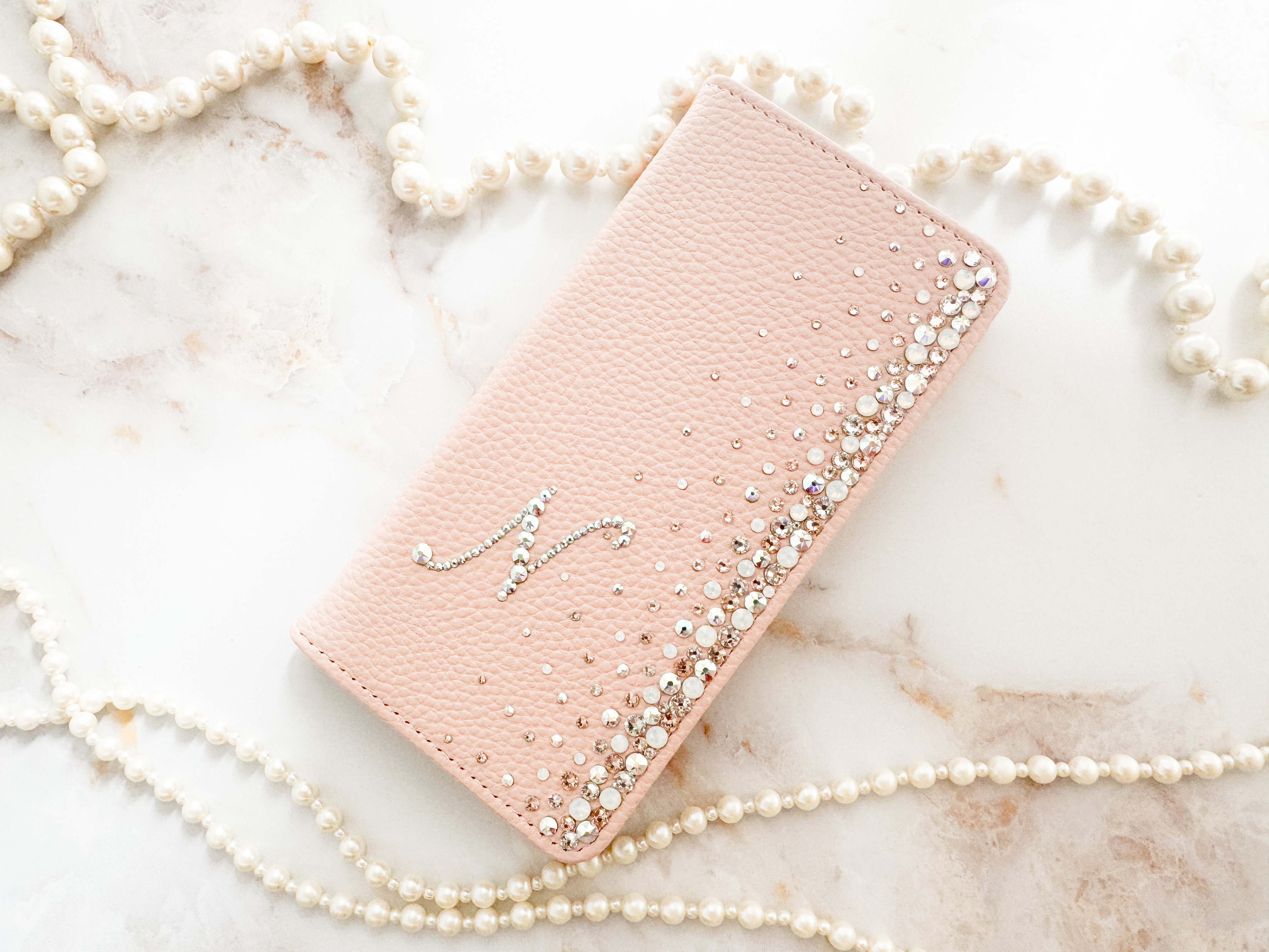 手帳型Phone17pro,16,15他 ペールピンク シルクオーロラmixスワロフスキーデコレーションケースカバー