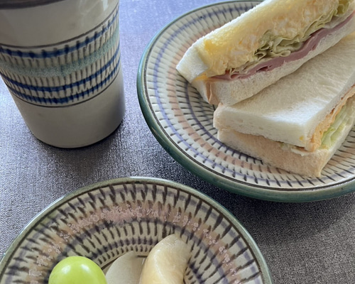 やちむん 幸陶器】飛びカンナ 4寸皿 ピンク 小皿 いち商店 通販