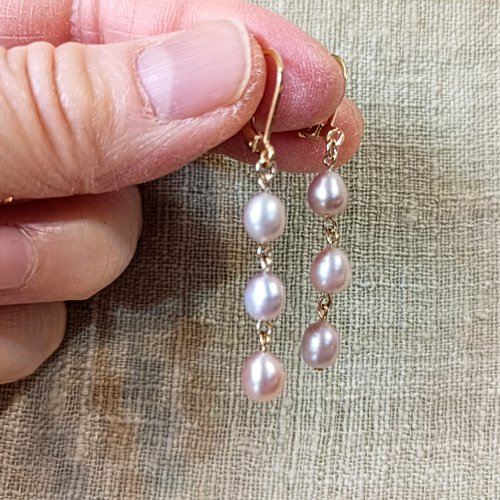 淡水パール ゆれるピアス ピンク系 パールピアス 可愛いピアス ピアス 