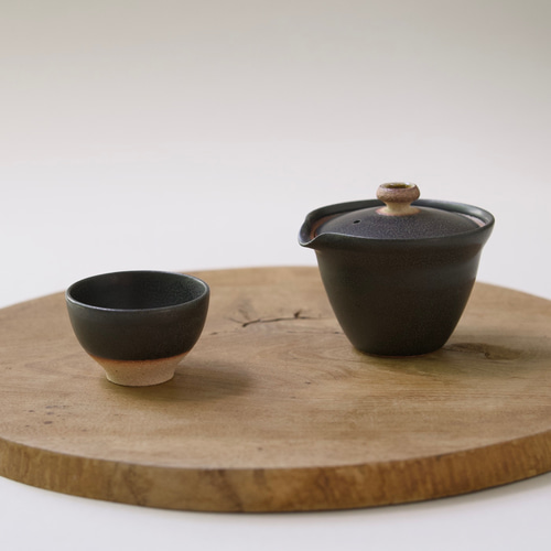 新茶器 小茶碗 KURO【信楽焼の小さな湯呑み】黒 シンプル 陶器 小振り