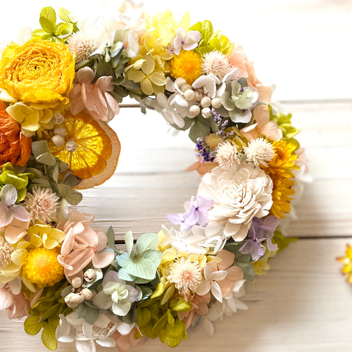 ラナンキュラス*ビタミンカラーリース リース Rosa Cherry 通販