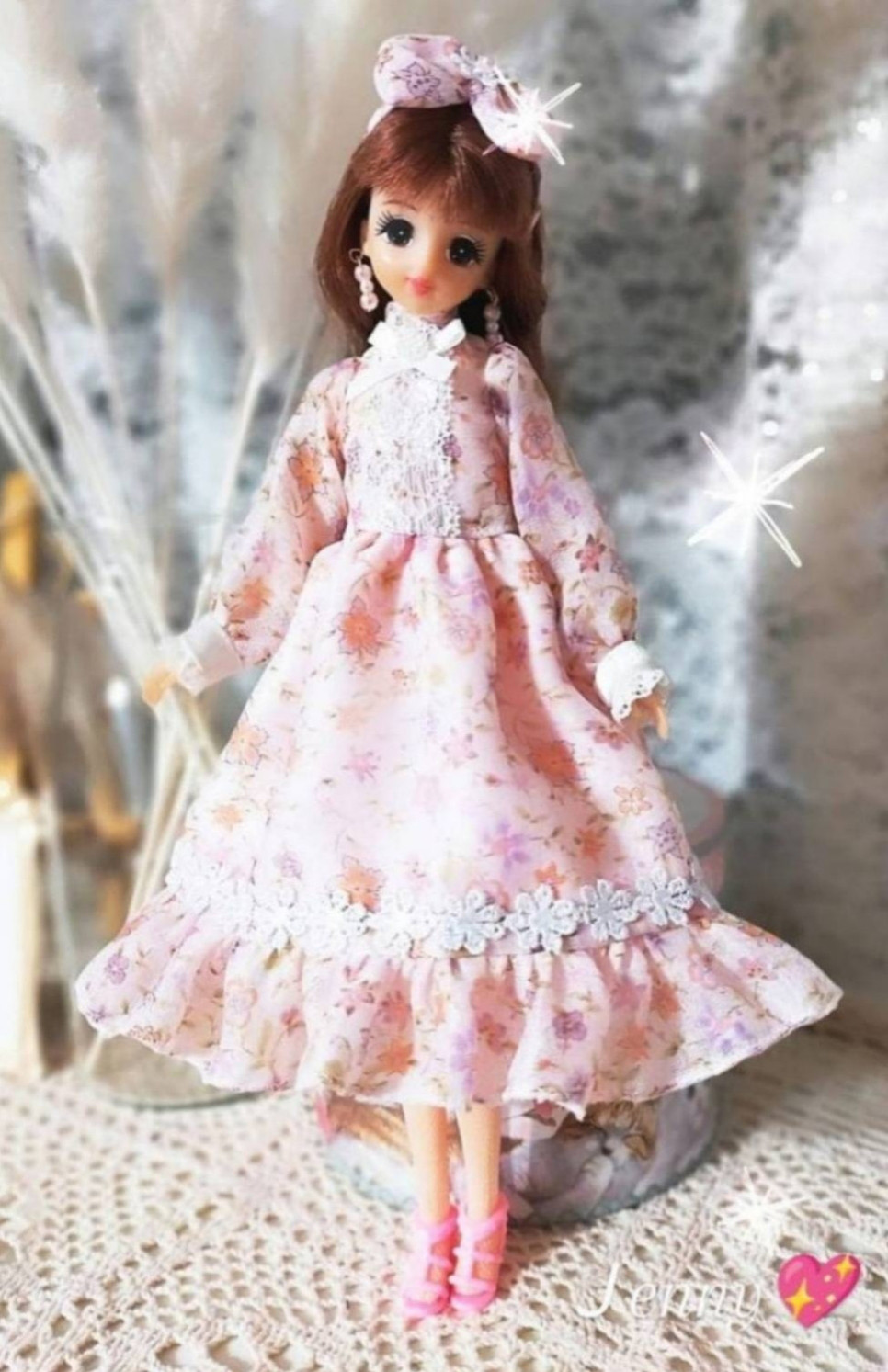 人気ブランドを ジェニーちゃん服　ピュルテホワイトドレスペア 着せ替え服・アウトフィット