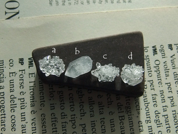 水晶原石一粒ピアス10 2枚目の画像