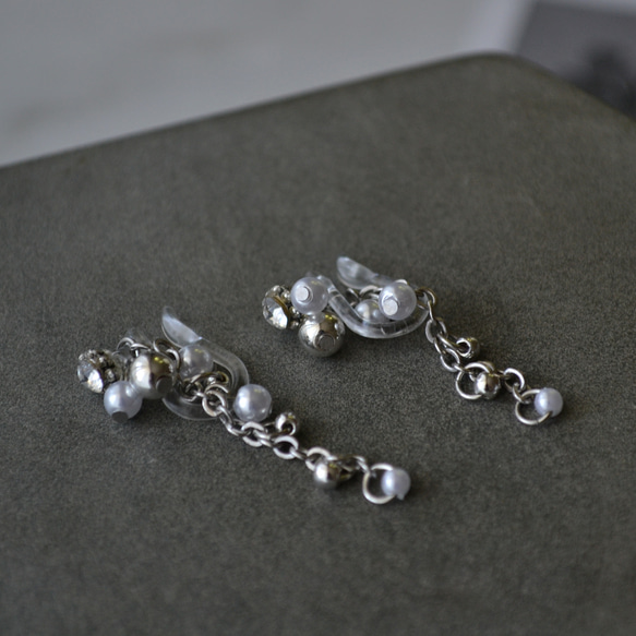 Drops Silver × Pearl Earrings ≈≈ ピアスに見える！イヤリング 6枚目の画像