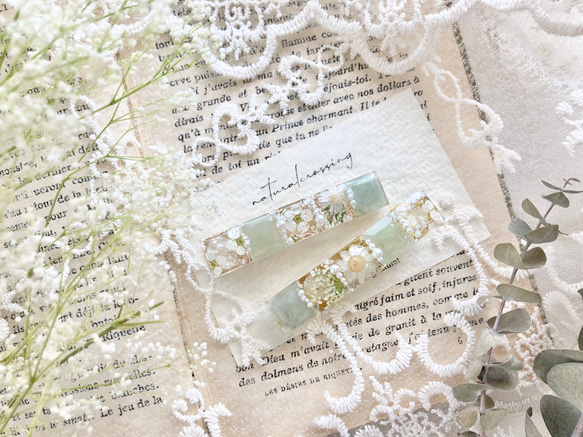 くすみグリーンのタイル調お花ヘアクリップ/バレッタ 5枚目の画像