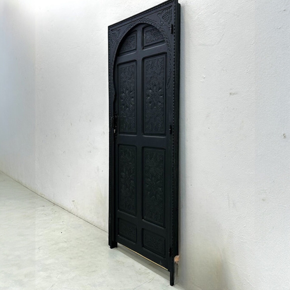 オーダーメイド アーチフレームで装飾されたモロッコのドア お気軽にお問い合わせください