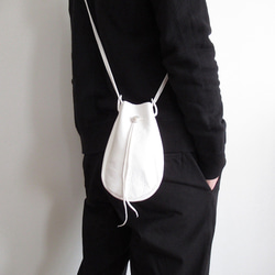 鹿革 巾着 レザーバッグ ポーチバッグ スマホケース サブバッグ ディア