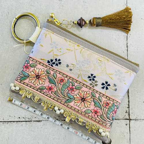 SKP#5 インド刺繍リボン 着物ハギレ ポーチ リボン タッセル付き