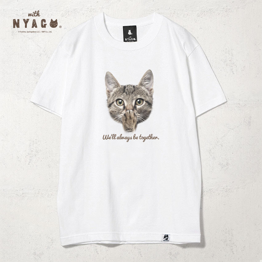 with NYAGO Tシャツ 半袖 ［ ソラちゃん 肉球をペロペロするにゃ キジトラ 1001 ］