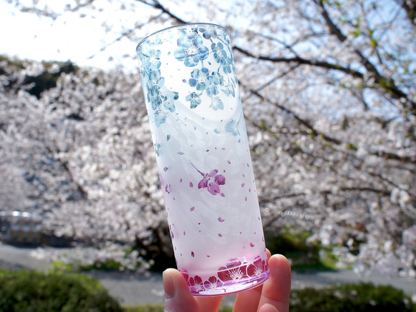 【再販】桜ひらひらロングタンブラー（2色Ver） 5枚目の画像