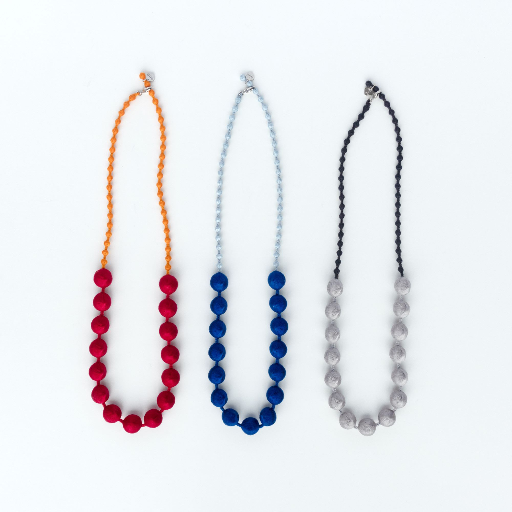 【 刺繍 ネックレス 】スフィアカラーコンビ