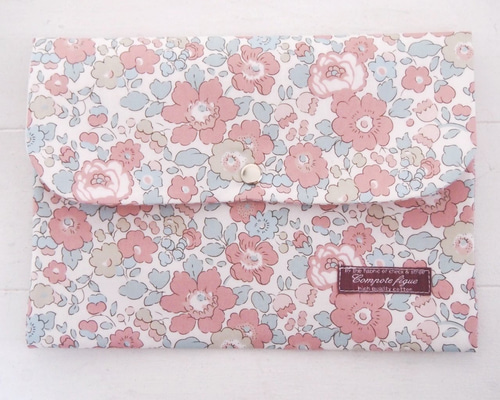 フリー出品出品② ベッツィ グレイッシュピンク 仕切りポーチ