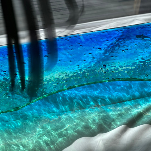 新色 アートガラスモニターラック 波紋ターコイズブルーオーシャン