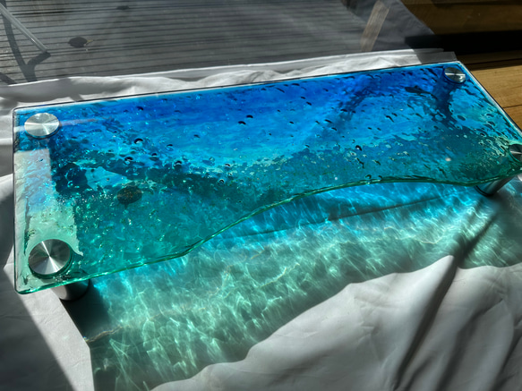 新色　アートガラスモニターラック  波紋ターコイズブルーオーシャン　テレビスタンド　海　砂浜 1枚目の画像