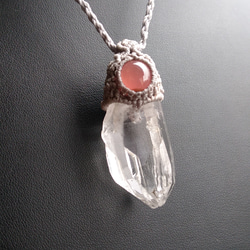 ガネッシュヒマール産】ヒマラヤ水晶とインカローズの天然石マクラメ