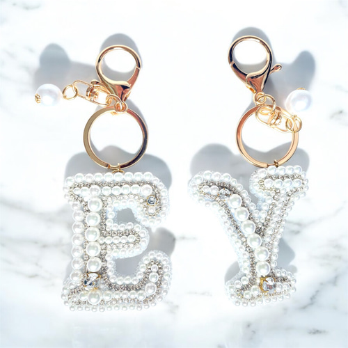 受注制作】イニシャルバッグチャーム キーチャーム キーホルダー