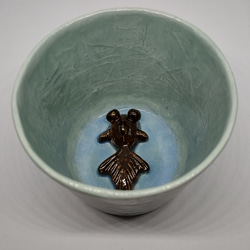 金魚のカップ（出目金） 1枚目の画像