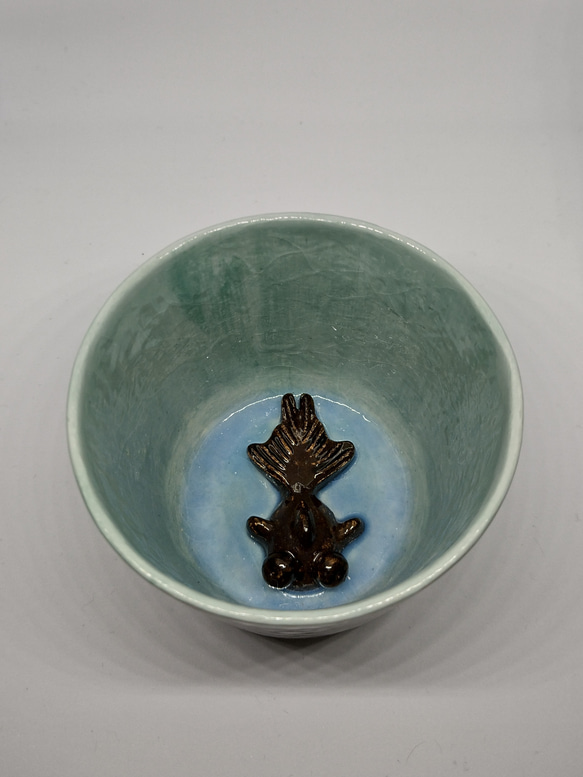 金魚のカップ（出目金） 3枚目の画像