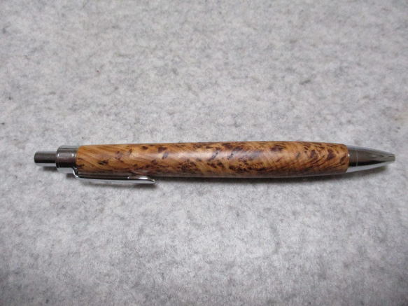 屋久杉　泡瘤　椿油仕上げ　木軸ボールペン(シャープペンシル)　希少材 