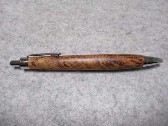 屋久杉　泡瘤　椿油仕上げ　木軸ボールペン(シャープペンシル)　希少材 