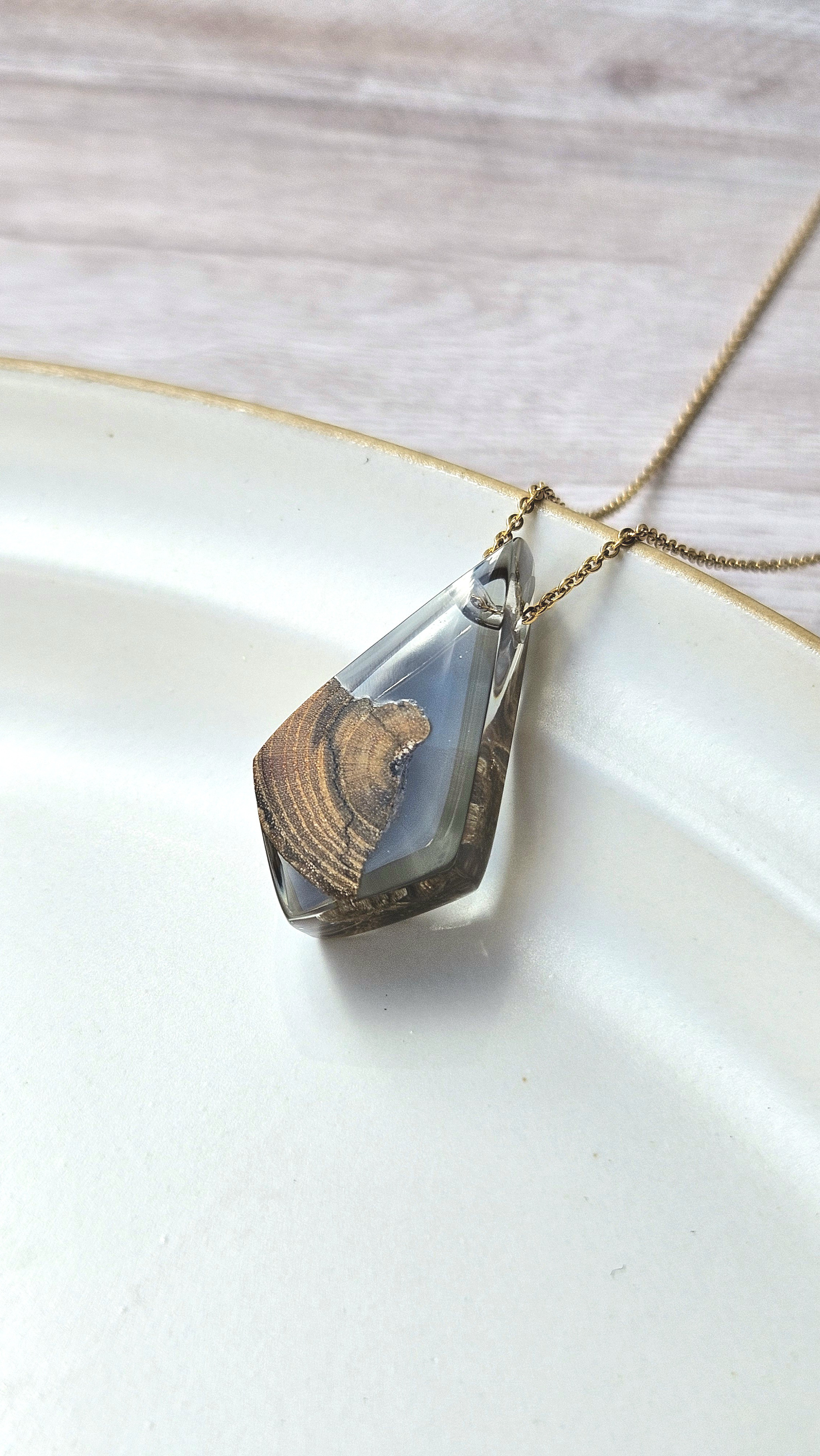 うるつやネックレス【流木】ウッドレジン 透明感