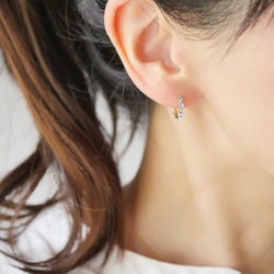 《涼しげブルー×透明感》アクアマリン ワンタッチフープピアス／イヤリング ゴールド　夏アクセサリー 5枚目の画像