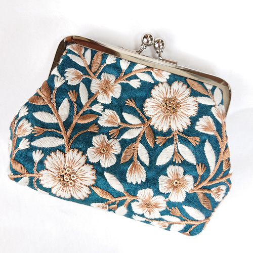 インド刺繍リボン♥二口がま口長財布*ポシェット*ポーチ*ショルダー*ハンドメイド 特集掲載】 インド刺繍リボン がま口スマホショルダー