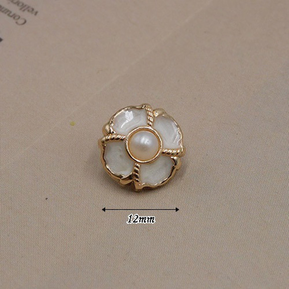 ミニメタルボタン10mm【 Pearl Flower / White 】3個 3枚目の画像