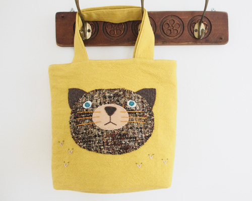 猫ちゃん❗️carving tribes ショルダーバッグ黄色 猫ちゃん