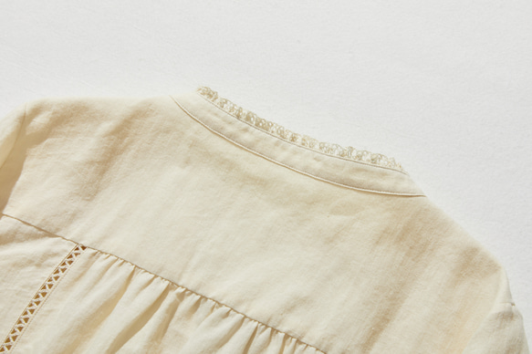 精緻階梯蕾絲設計V領亞麻襯衫 100%亞麻 淡黃色 240403-3 第9張的照片