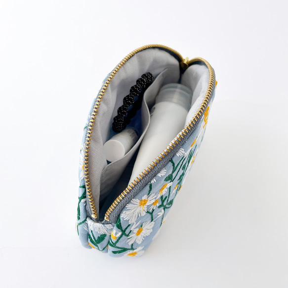 まる口ポーチ【L】(デイジー刺繍　ブルー) 16枚目の画像