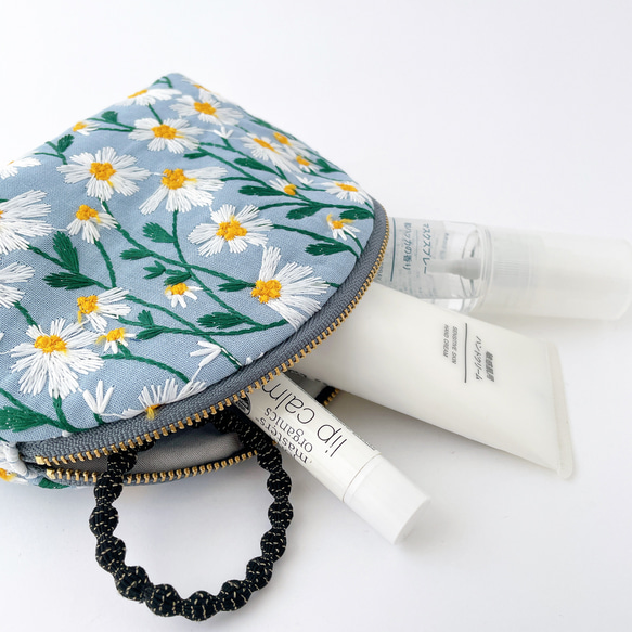 まる口ポーチ【L】(デイジー刺繍　ブルー) 15枚目の画像